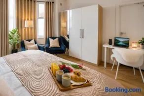 Fully Equipped Home, by train, 4 sleeps - Image 2