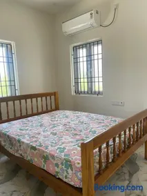 Private Homestay in medavakkam - Image 1