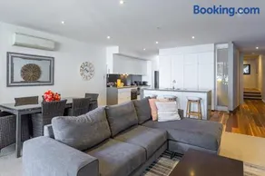 C-Scape water front apartment - Image 3