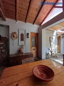 Campo Elea - Menta & Levanta Guest Houses - Image 1