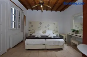 Adonis Rooms - Image 4