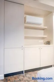 Cozy Ghent Studio for 4 Guests - Image 3