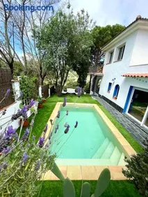 Casa familiar con piscina cerca del mar y montaña - Image 1