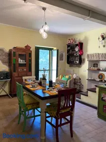 Deliziosa casa immersa nella tranquillità. - Image 2