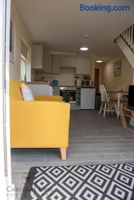 The Snug - Image 2