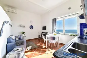 La Suite 48 - Image 1