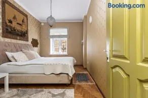 In the heart of the Old Town VIP Apartment - Image 4