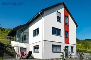 Ferienwohnung "Schöne Aussicht" - Image 1