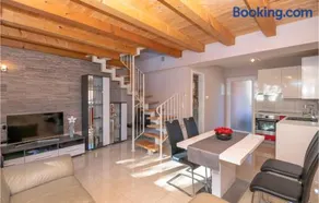 Holiday Home Stari Grad 05 - Image 2