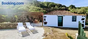 VV Casa Bastina "by henrypole home" - Image 4