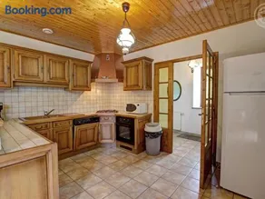 Gîte de charme pour 11 pers. avec animaux admis et poêle à bois, Livradois-Forez - Image 4