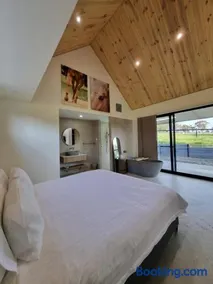 Chalet Hills - Image 4