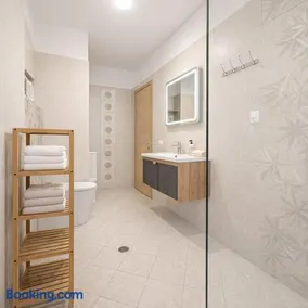 Eni`s Apartments - Image 4