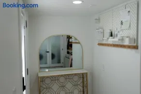 Brand New Luxury Basement Apt - Image 1
