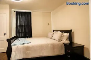 One Bed Retreat in Long Branch - Image 1