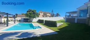 Torreguadiaro Villa - 2 mins walk from the bars and restaurants - Image 3