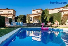 Villa Familiar c/Piscina + Wifi y Parking Gratis by Sunset Rentals (Bonmont) - Image 4