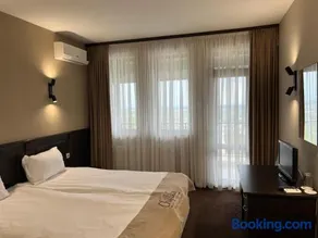 Chiflika Family Hotel - Image 1