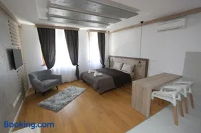 New Belgrade Apartments Magnetic, parking 5 evra dan - Image 1