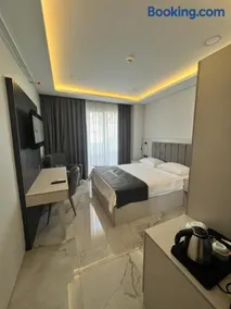 Sesse suit - Image 1