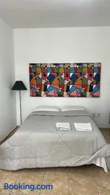 Kitnet com Vaga de Garagem e Ótimo Custo-Benefício - Image 1
