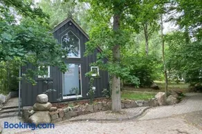 Oak Cottage near Rønne & Beach - Image 1