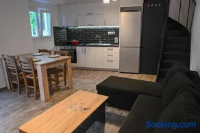 Mournia Apartment - Image 1