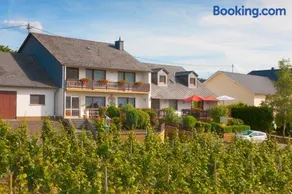 Pension und Weingut Moselblick - Image 1