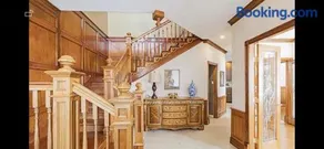 Cozy Queen Room in Quiet Richmond McNair Area - Image 2