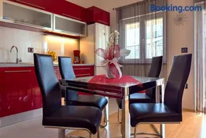 Apartment Mary - Image 2