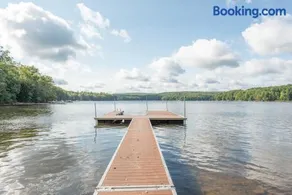 Lakeview Oasis by Railey Vacations - Image 3