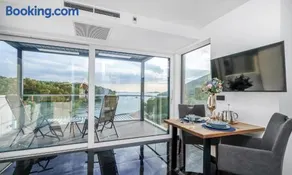 Alexandra Apartments - Image 3