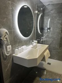 Hotel 4 Estações - Image 3