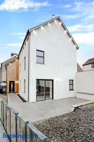 Connel House - Luxury self-catering 4-bedroom home - Image 2