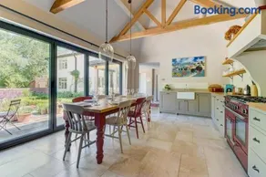 4 Bed in Walpole oc-brof - Image 5