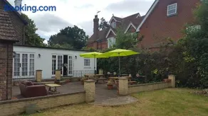 Gatwick Castle B&B - Image 3
