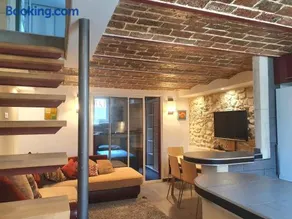 12mn Paris Ligne H - Parking Privé- Souplex - Tout équipé - De 1 à 6 personnes - Image 1