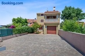 Villa Maras with yard, 400 m to the beach - Image 3