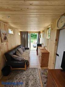The Horse Box Hut - Image 5