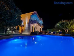 Apartments Lovic - Image 1