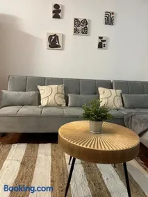 La villa de Leo y Lola - Image 1