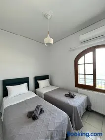 Blue Wave Apartment - Image 5