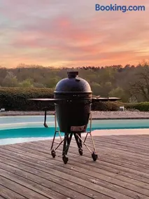 Ontdek een exclusief en romantisch adults-only toevluchtsoord voor twee volwassenen in de Franse Dordogne Geniet van ultieme privacy en ontspan in alle rust bij je eigen verwarmde privézwembad - Image 3