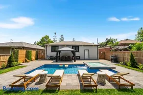 5 Bedroom Luxury Spa Escape with Pool & Jacuzzi - Image 1