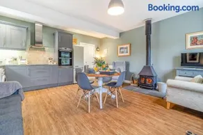 2 Bed in Bentley oc-thpo - Image 2