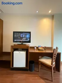 Master Plaza Hotel - Image 4