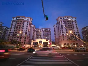 KK 5 Bedrooms Penthouse 3 Bedrooms Apartment Marina Court Resort Condominium - Image 1
