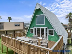 Cozy A-frame with Fenced Yard, Fire Pit, Gulf View - Image 2