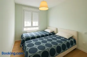 Apartamento centro con garaje - Image 4