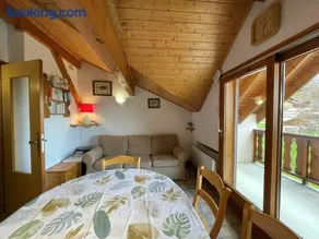 Appartement skis aux pieds, balcon exposé Sud-Ouest, 47 m², 3 pièces + cabine, 6 personnes - FR-1-733-12 - Image 1